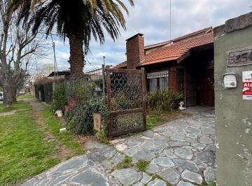 Casa · 174m² · 5 Ambientes · Casa en Villa Primera