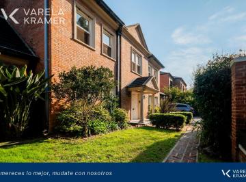 Casa · 411m² · 9 Ambientes · 4 Cocheras · Casa en Alquiler en San Isidro