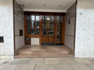 entrada desde la calle · Departamento en Venta 3 Ambientes - Lanus Este a 3 Cuadras de La Estación