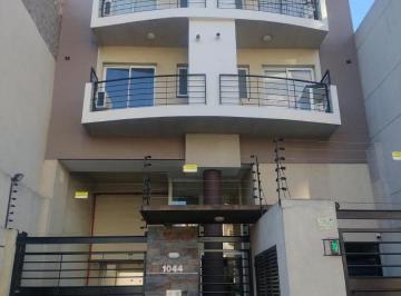 Departamento · 44m² · 1 Dormitorio · 1 Cochera · Departamento en Venta - Lanus Este (Se Toma Vehiculo en Forma de Pago) - Apto Credito