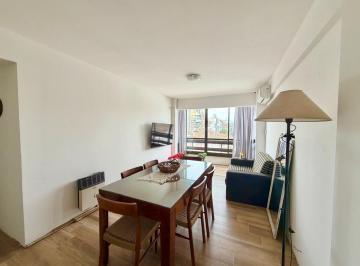 Departamento · 58m² · 3 Ambientes · Piso Exclusivo Remodelado en Pichincha