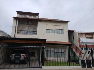 Departamento de 3 ambientes, Almirante Brown · Excelente Departamento de 3 Ambientes Mas Playrrom y Balcon Terraza.