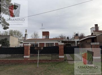 Casa · 110m² · 3 Ambientes · 2 Cocheras · Casa en Venta Playa de Oro Apto Credito 2 Dorm. Amoblada