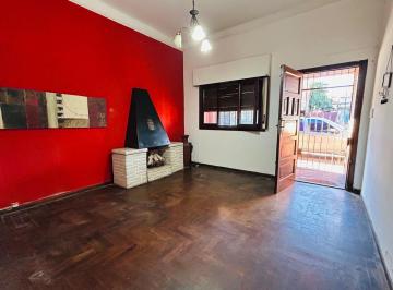 PH · 99m² · 4 Ambientes · 4 Cocheras · PH Tipo Casa 4 Amb Garage 4 Autos Patio Hurlingham