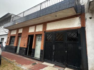rs:vgo02111irqqbrhqhunt3160 · Venta Casa 5 Amb Multifamiliar con Pileta Lanus