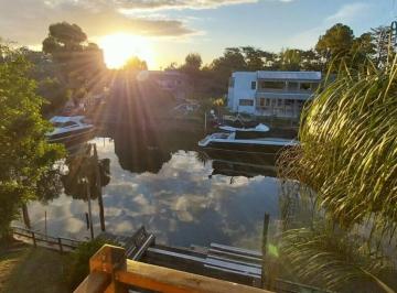 Casa · 193m² · 4 Ambientes · 4 Cocheras · Boat Center – Casa con Amarra Propia Sobre El Río Luján | Apto Crédito