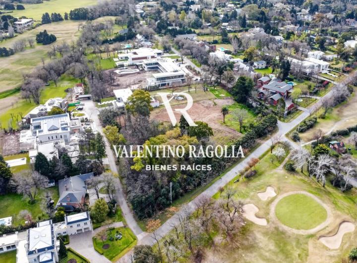 Terreno · 2260m²