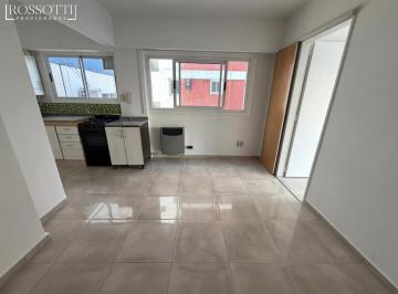 Departamento · 39m² · 2 Ambientes · Muy Buen Dpto 2 Ambientes y Medio con Balcón Al Frente, Muy Luminoso y Excelente Estado