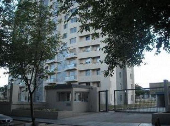 Departamento · 80m² · 2 Ambientes · 1 Cochera