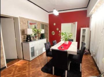 Departamento de 6 ambientes, · PH de 6 Ambientes en Floresta Norte