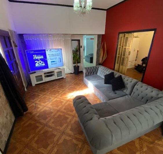 Departamento · 220m² · 6 Ambientes