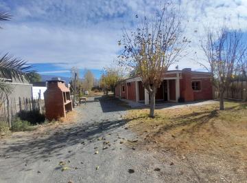 Casa · 224m² · 8 Ambientes · 1 Cochera · Venta de 2 Casas en un Mismo Terreno. Pocito