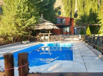 Casa · 180m² · 6 Ambientes · 4 Cocheras · Venta de Cabañas con Fondo de Comercio El Carrizal