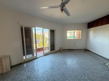 PH · 94m² · 3 Ambientes · Alquiler PH 3 Ambientes con Terraza y Balcon Padua