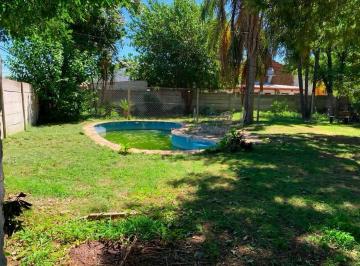 Casa · 190m² · 3 Ambientes · 2 Cocheras · Venta Terreno en Pilar C/ Pileta