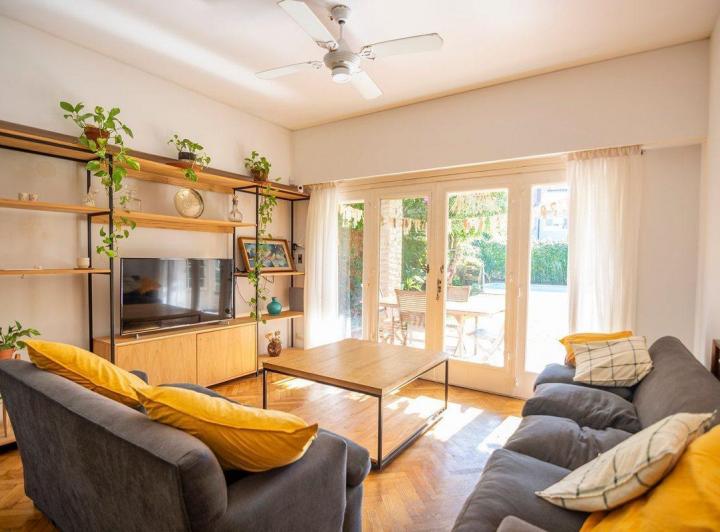 Casa · 249m² · 7 Ambientes · 1 Cochera