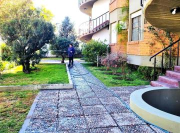Departamento · 72m² · 4 Ambientes · 1 Cochera · Venta Departamento Godoy Cruz 2 Dorm C/cochera