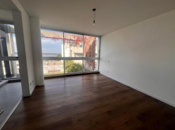 Departamento · 130m² · 6 Ambientes · 1 Cochera · Alquiler de Departamento Tres Dorm.