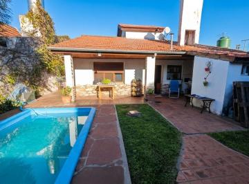 Casa · 280m² · 6 Ambientes · 2 Cocheras · En Venta Casa en Pablo Abriata Boulogne
