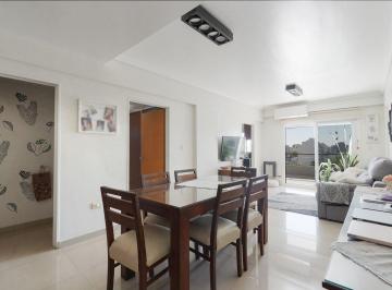 Departamento · 70m² · 3 Ambientes · 1 Cochera · Venta Dpto 3 Amb con Cochera, 3 Bauleras Luminoso