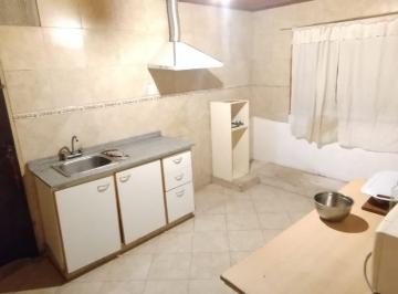 Casa · 100m² · 5 Ambientes · 2 Cocheras · Alquiler Casa 2 Dorm. Toledo