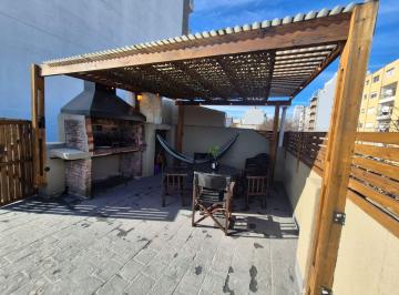 Casa · 105m² · 5 Ambientes · Casa 5 Amb Venta Floresta Patio Terraza A/credito