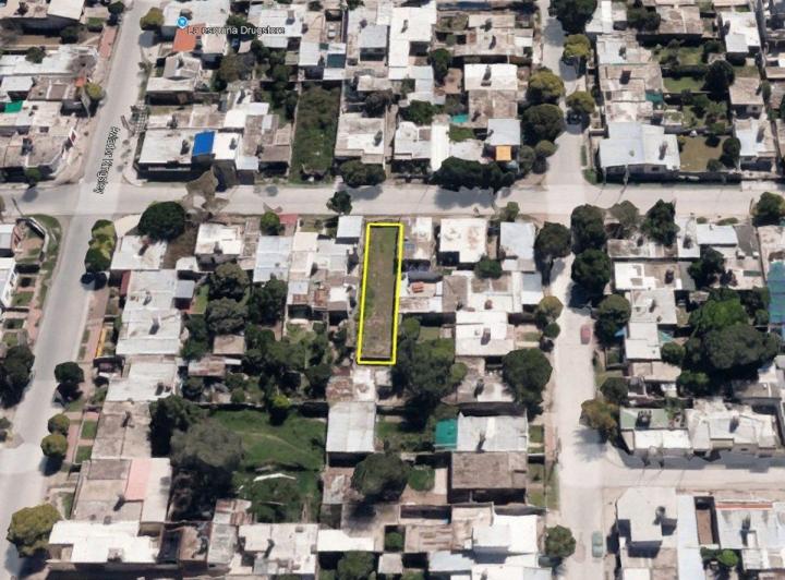 Terreno · 235m²