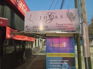Fondo de comercio , Lomas de Zamora · Se Vende o Permuta Puesto de Diarios y Revistas en Excelente Ubicación de Banfield