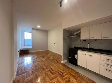 Departamento · 30m² · 1 Ambiente · Alquiler Monoambiente C/ Balcón y Ropero - Cañitas