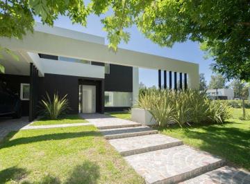 Casa · 225m² · 5 Ambientes · 2 Cocheras · Venta Casa 5 Amb en Sofitel Cardales Country Club