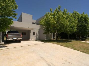 Casa · 168m² · 5 Ambientes · 2 Cocheras · Venta Casa 5 Amb en Sofitel Cardales Country Club