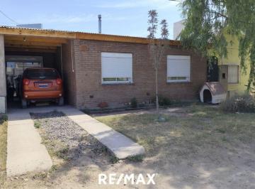 Casa · 65m² · 4 Ambientes · 1 Cochera · Casa en Novaterra