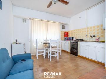 Departamento · 32m² · 2 Ambientes · 1 Cochera · Departamento Planta Baja 1 Dormitorio. Cochera
