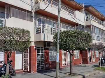 Departamento · 35m² · 2 Ambientes · Alquiler Depto. 2 Ambientes Ciudadela con Patio