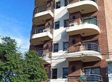 Departamento · 54m² · 3 Ambientes · 1 Cochera · Se Vende Departamento de 2 Dorm. + Cochera