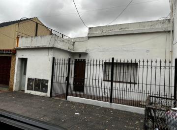 PH de 3 ambientes, Lanús · PH en Alquiler Balnco Encalada 984