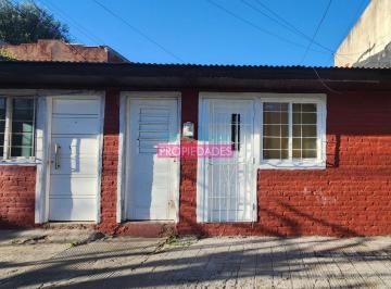 PH · 41m² · 2 Ambientes · Alquiler PH 2 Ambientes en Planta Baja Al Frente. Vte. Lopez 1542 Avellaneda.