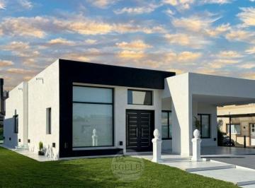Casa de 4 ambientes, Esteban Echeverría · Lagos de Canning, Casa en Venta