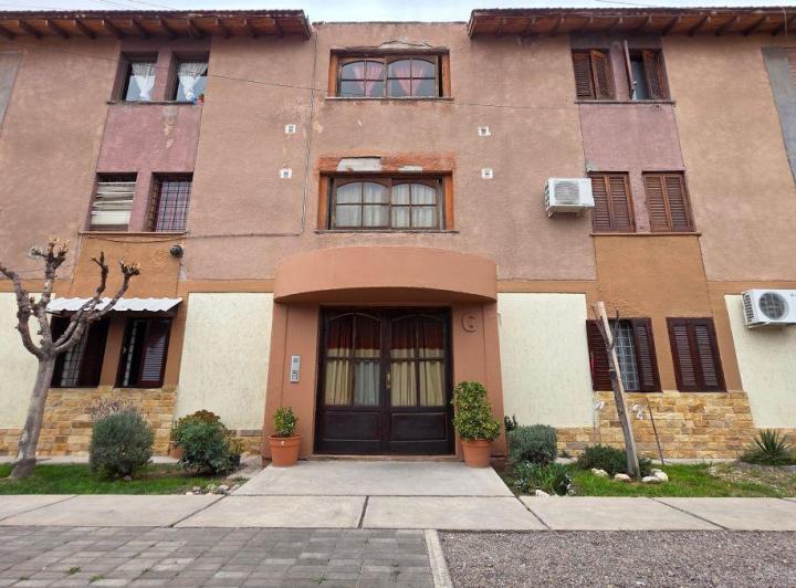 Departamento · 50m² · 5 Ambientes