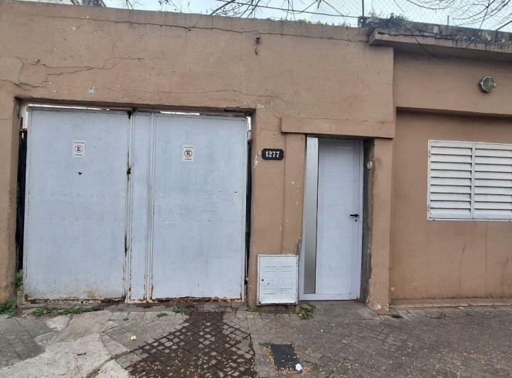 Casa · 74m² · 3 Dormitorios · 1 Cochera
