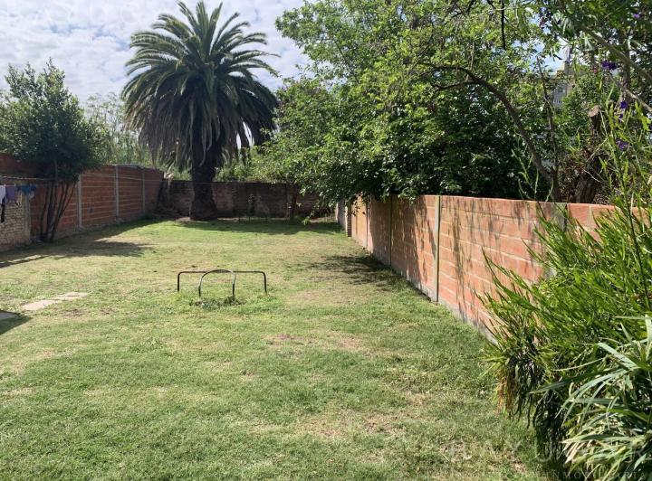 Terreno · 100m² · 4 Ambientes · 2 Cocheras