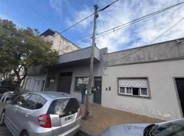 Casa · 219m² · 5 Ambientes · 3 Cocheras · Casa en Florida Mitre/este