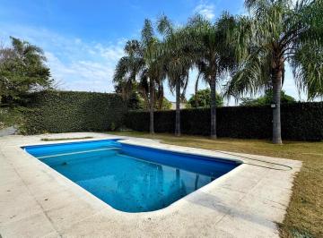 Casa · 298m² · 9 Ambientes · 2 Cocheras · Casa en Venta en Villa Belgrano