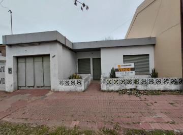 Casa · 87m² · 3 Ambientes · 1 Cochera · Vivienda de Dos Dorm. en Barrio 9 de Julio | Apta Crédito