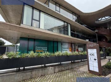 Oficina comercial · 41m² · 1 Ambiente · 1 Cochera · Oficina en Alquiler 41 m² con Cochera - Boulevard Plaza, 9 de Julio 200, Yerba Buena