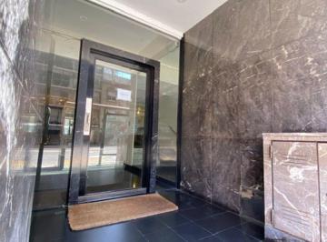 Departamento de 4 ambientes, Recoleta · Excelente Ubicacion. semipiso Alto