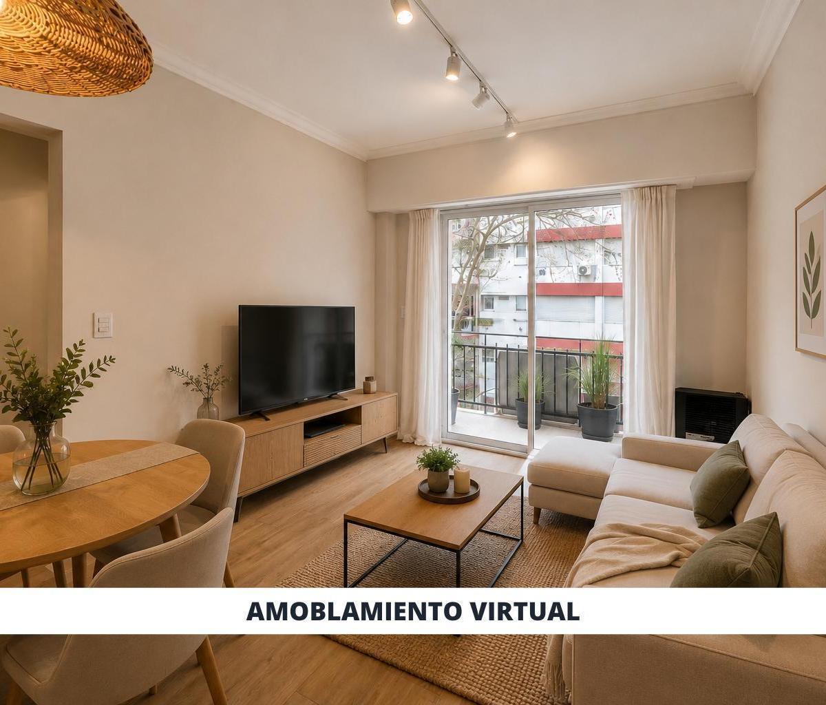 Departamento de 3 ambientes al frente con balcón, ubicado en tercer piso sobre calle Las Heras