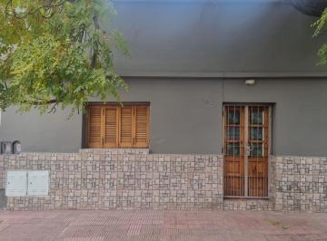Casa de 2 ambientes, Córdoba · Alquiler - Casa 2 Dorm. - B° San Martin