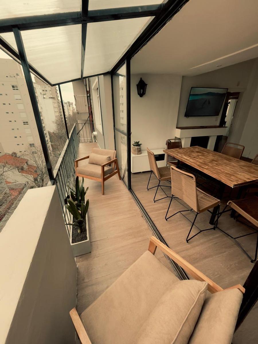 Venta dpto semipiso de 3 ambientes con dependencia al frente, reciclado — Plaza Mitre
