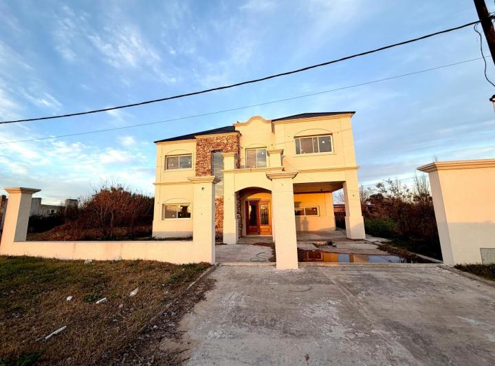 Casa · 191m² · 5 Ambientes